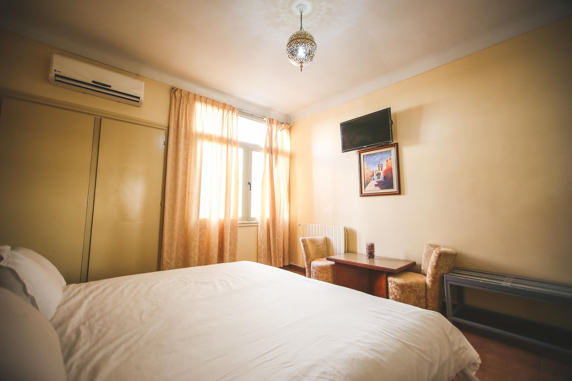 Standard, King Bed