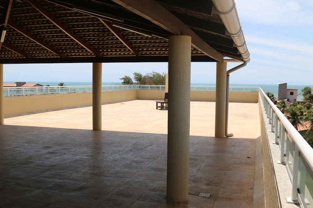 Villa Roma Beach Hotel 32/36