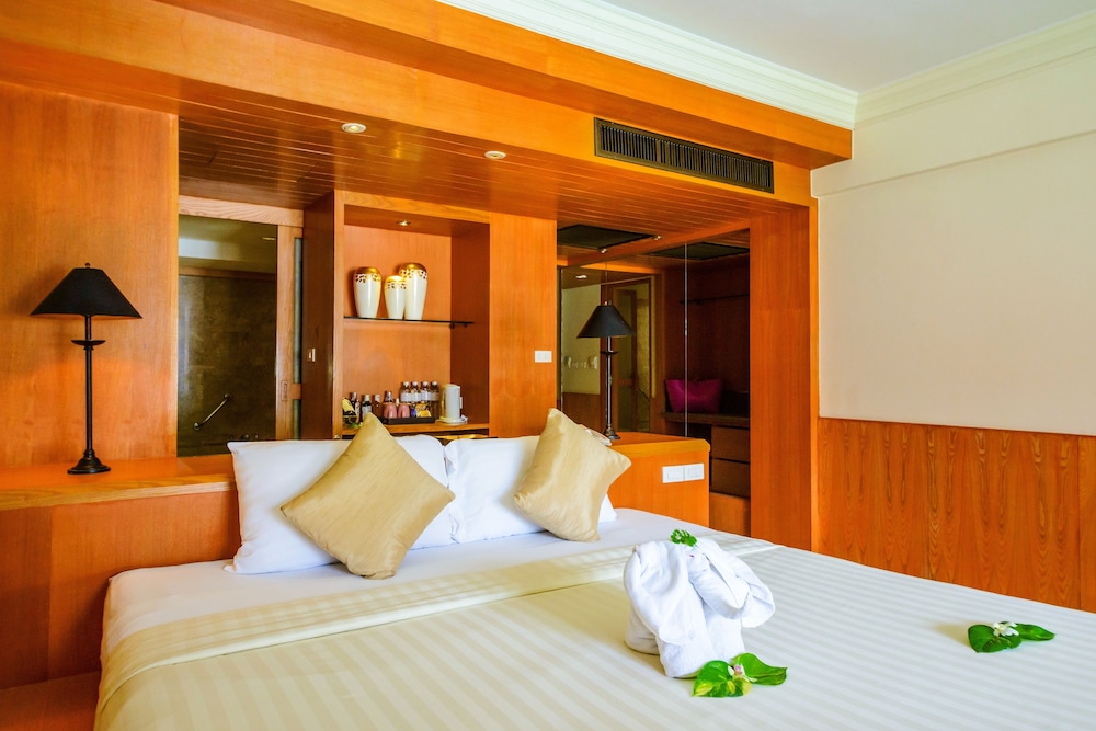 Seaview Patong Hotel 27/69