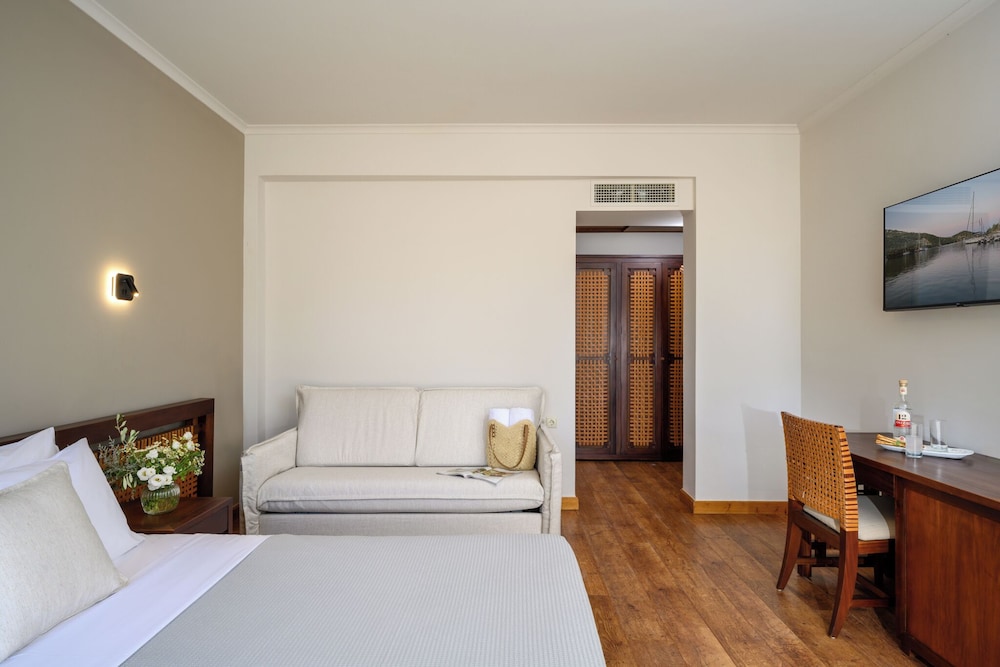 Elisso Hotel 9/50