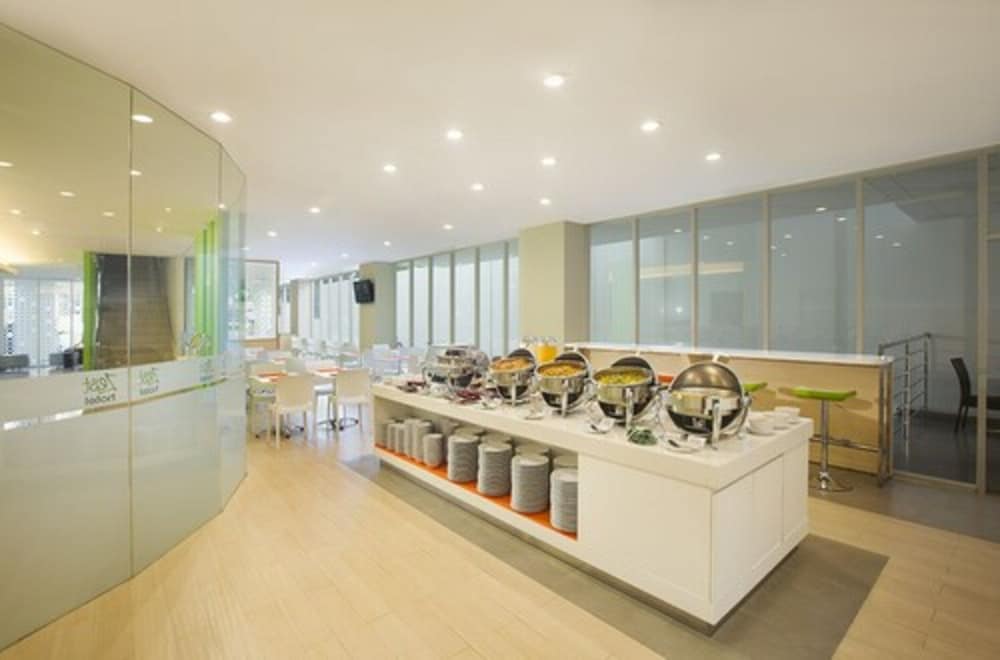 Zest Bogor by Swiss-Belhotel International 32/35