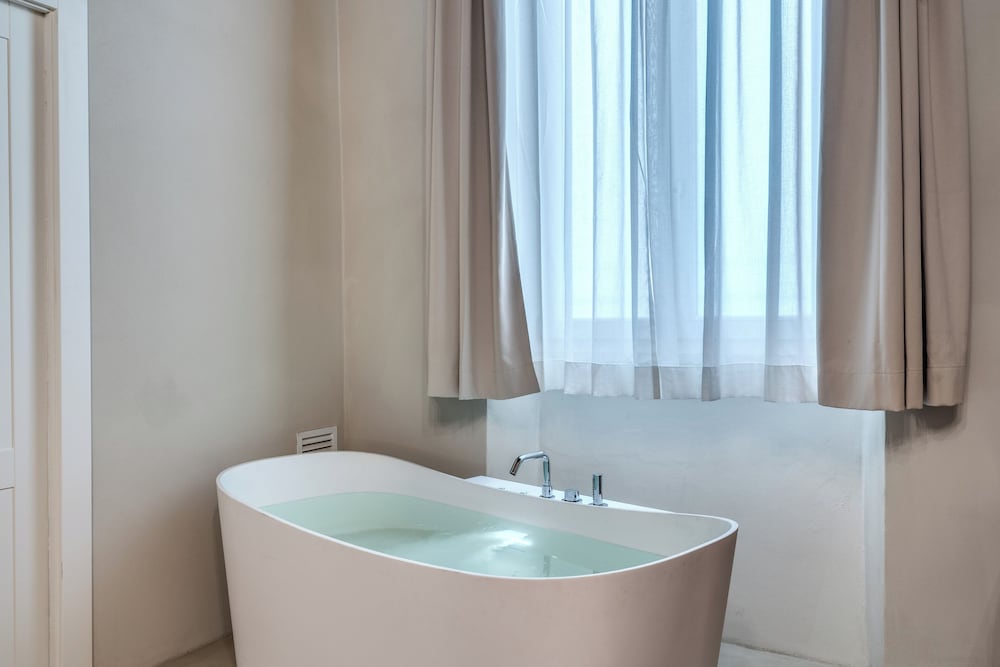 Room, Triple, Bathtub, Separate Building، Albergo Abruzzi 7/8
