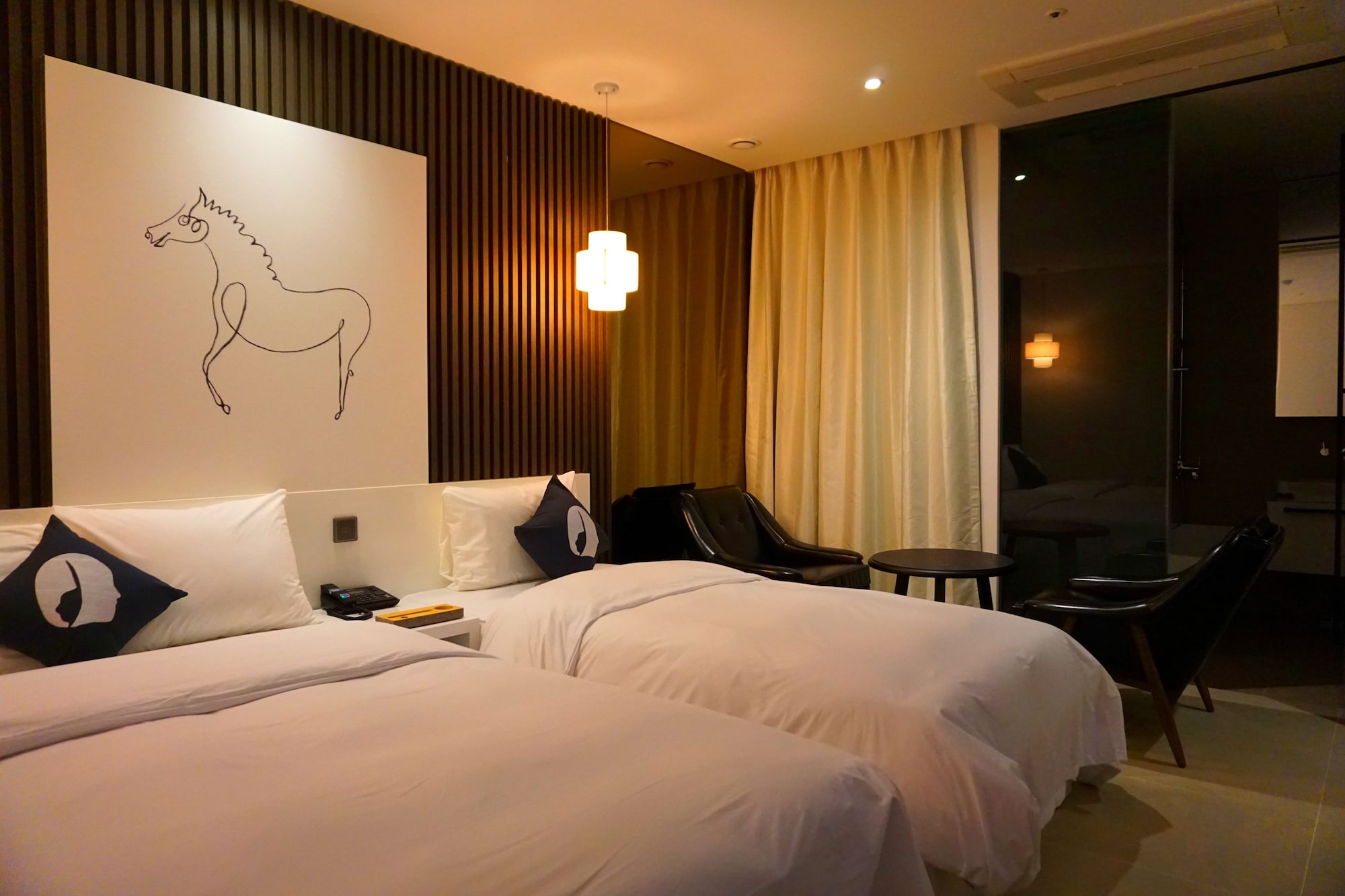 Deluxe Twin Room