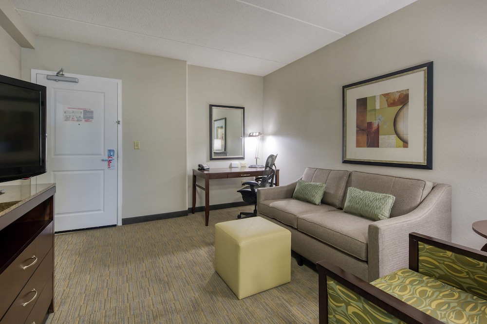 Hilton Garden Inn Durham Southpoint, NC 40/61