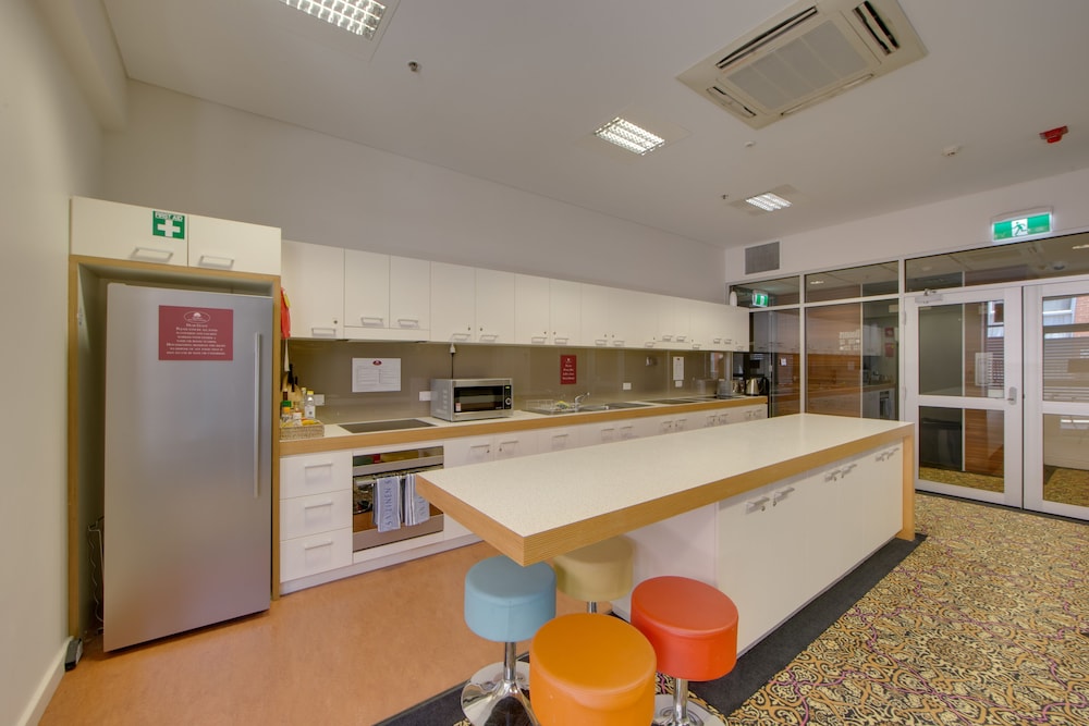 Adabco Boutique Hotel Adelaide 9/60