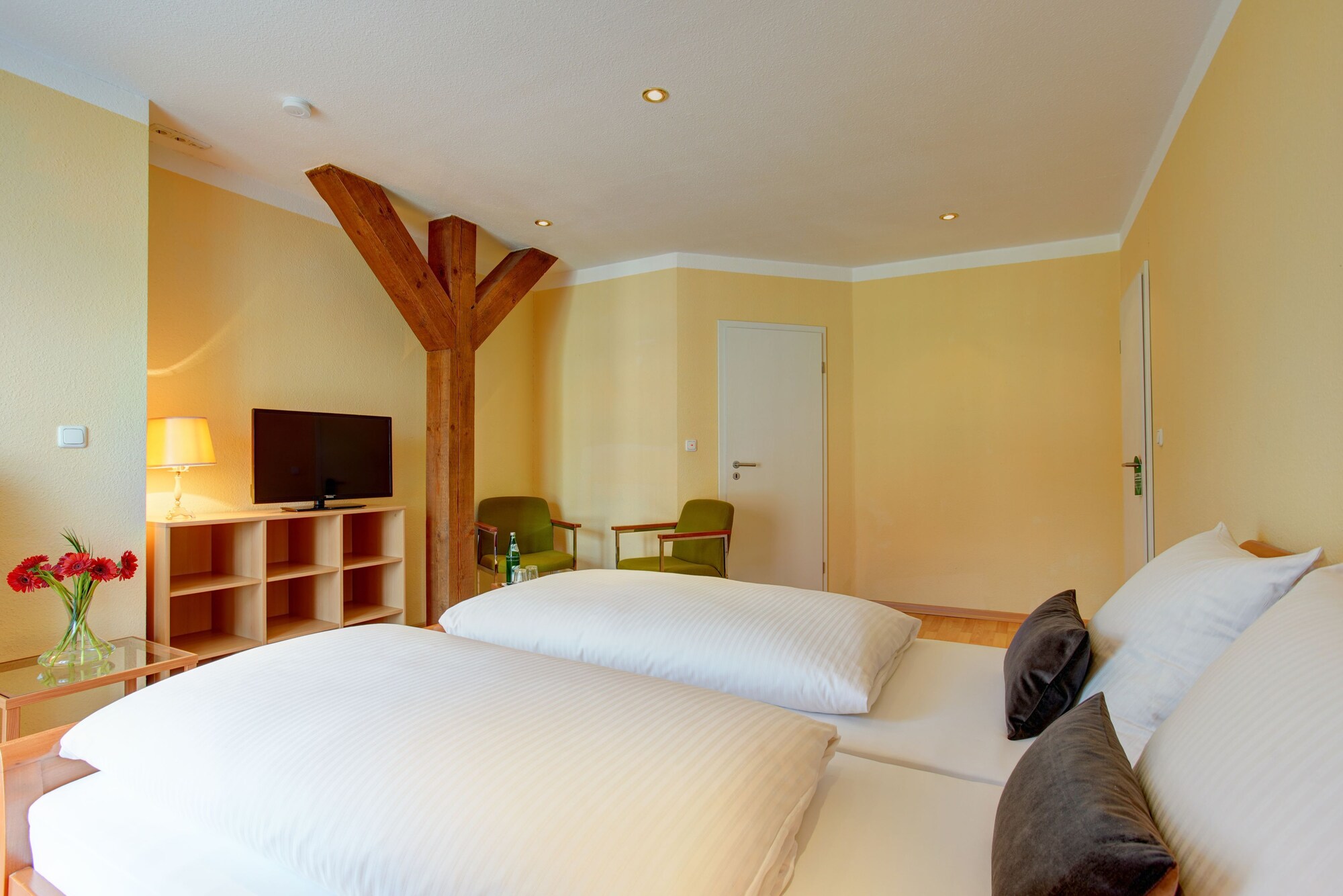 STANDARD, DOUBLE BED