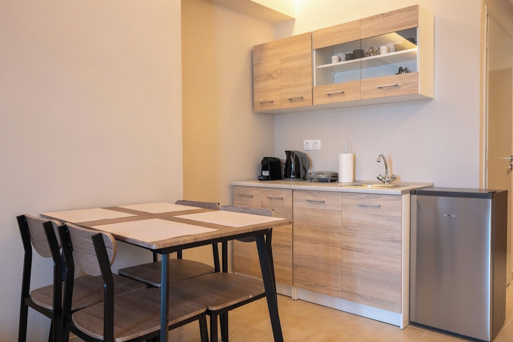 Blue Wave Suites Ixia 9/46