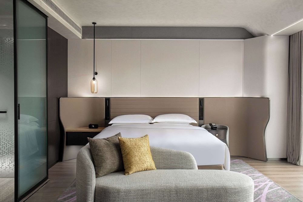 Days Hotel by Wyndham Renhuai Canglong 17/31