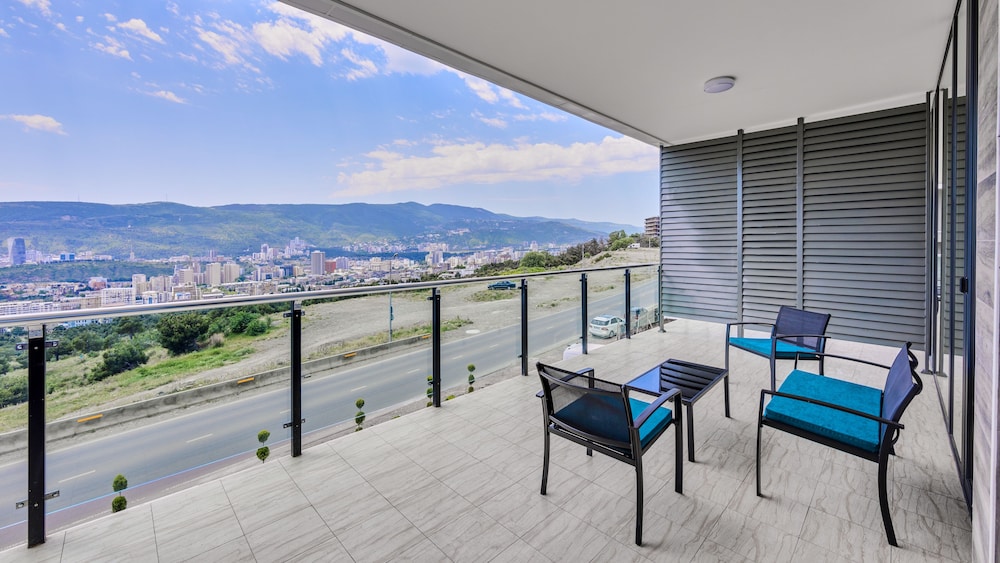 Lisi Hills Hotel 32/50
