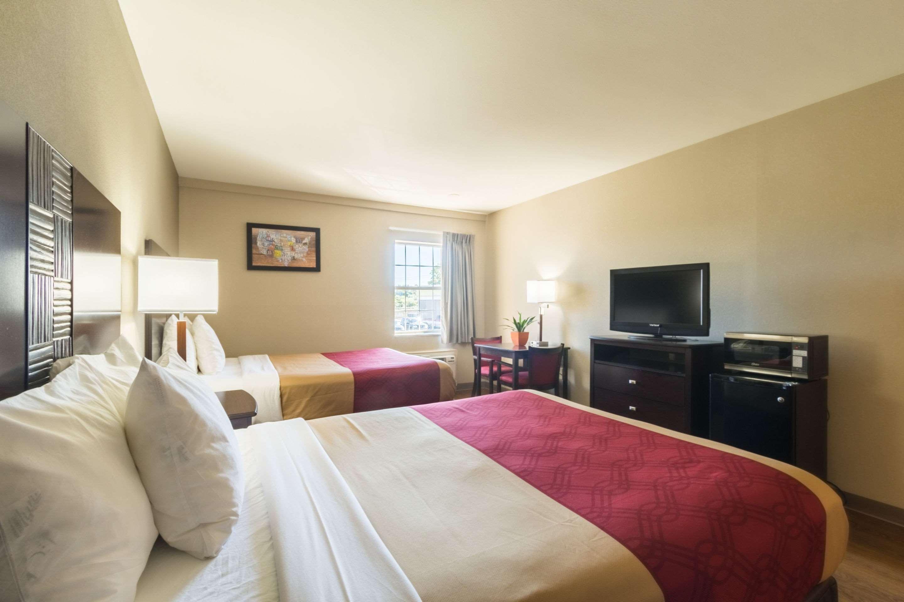 ROOM, 2 QUEEN BEDS