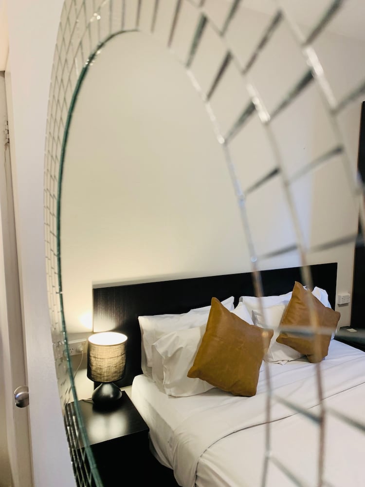 Greenwich Inn Sydney Hotel 35/48