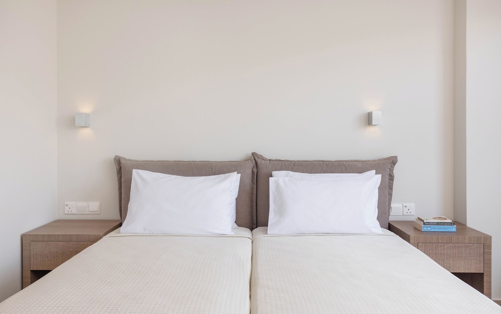 Atlantica Sancta Napa Resort 34/66