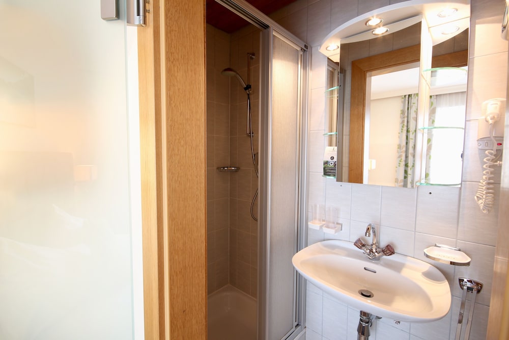 LANDHOTEL LAUDERSBACH 9/71