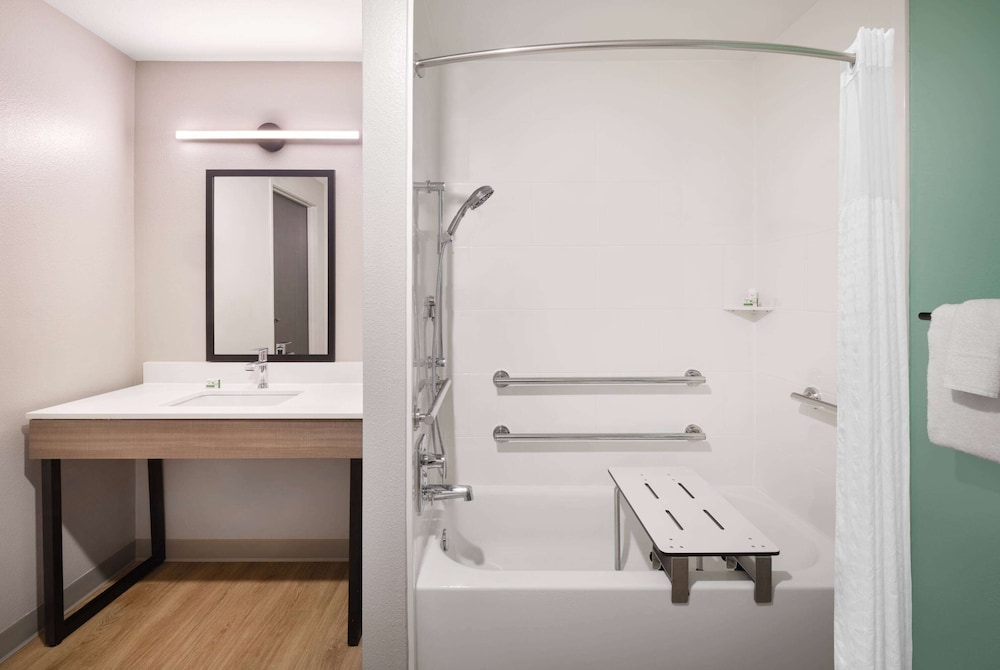 ECHO Suites Extended Stay by Wyndham Johnson City Medical CR 67/69
