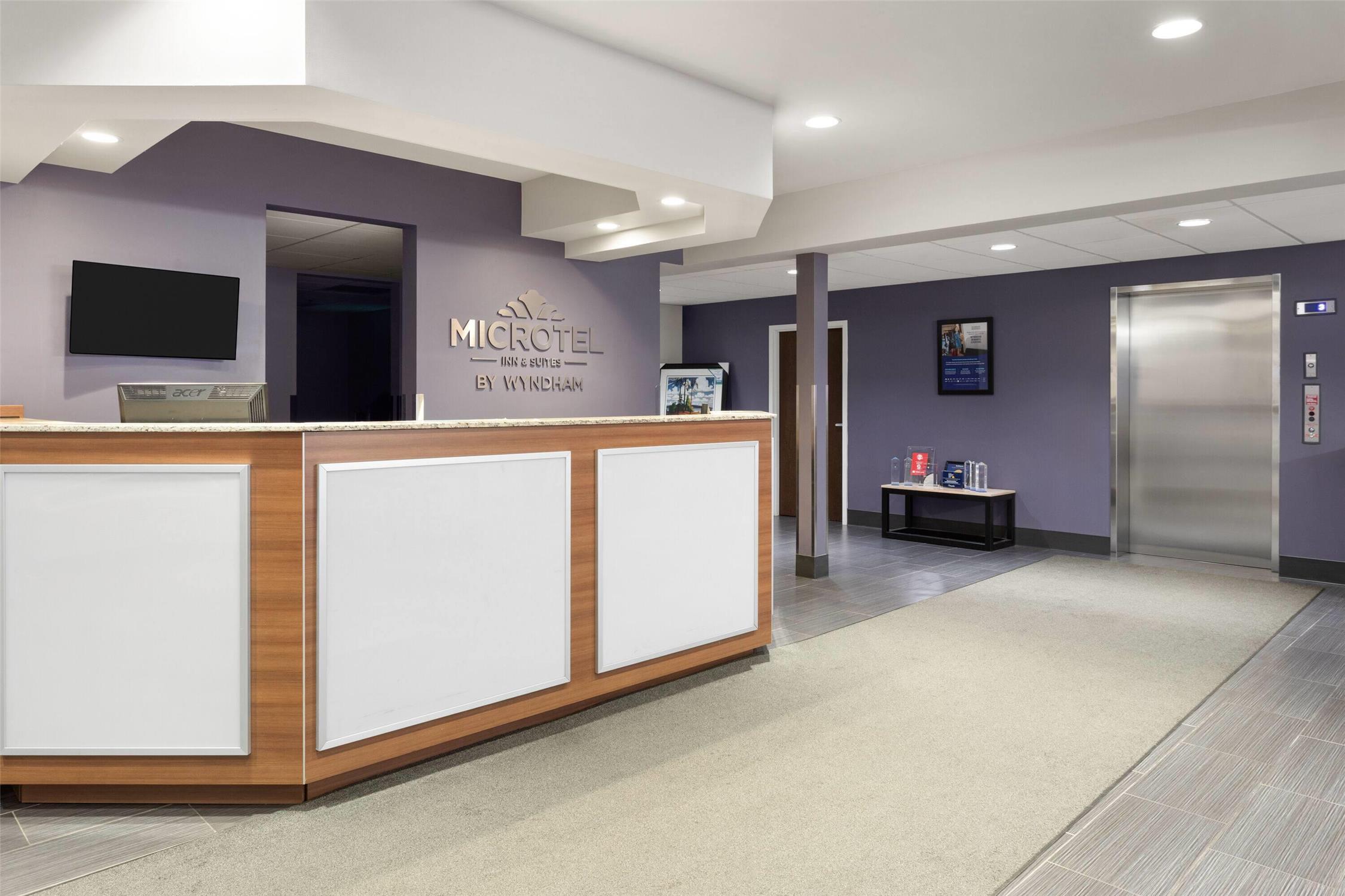Microtel Inn & Suites By Wyndham Sault Ste. Marie 4/47