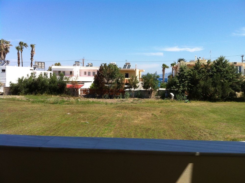 Olga's Paradise Apartments 33/41