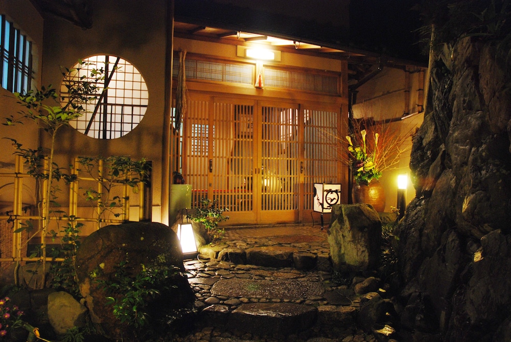 Yadoya Manjiro 9/49