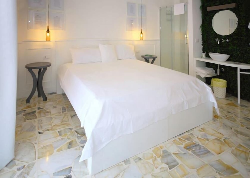 Boite D'esprit B&B De Luxe 6/25