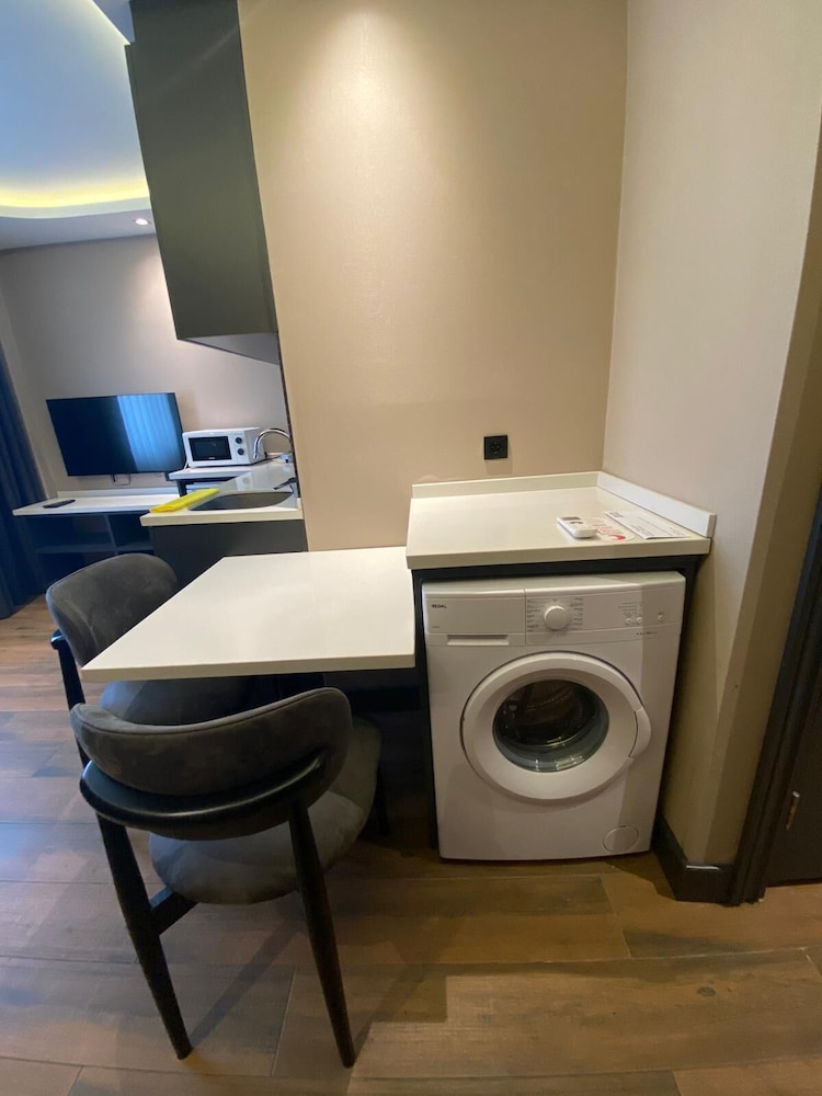 Delta Hotel Istanbul 68/72