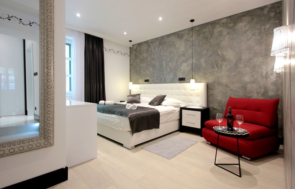 Well Of Life Luxury Rooms 11/26