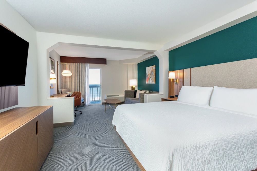 Premium, King Bed, Ocean Front, Balcony