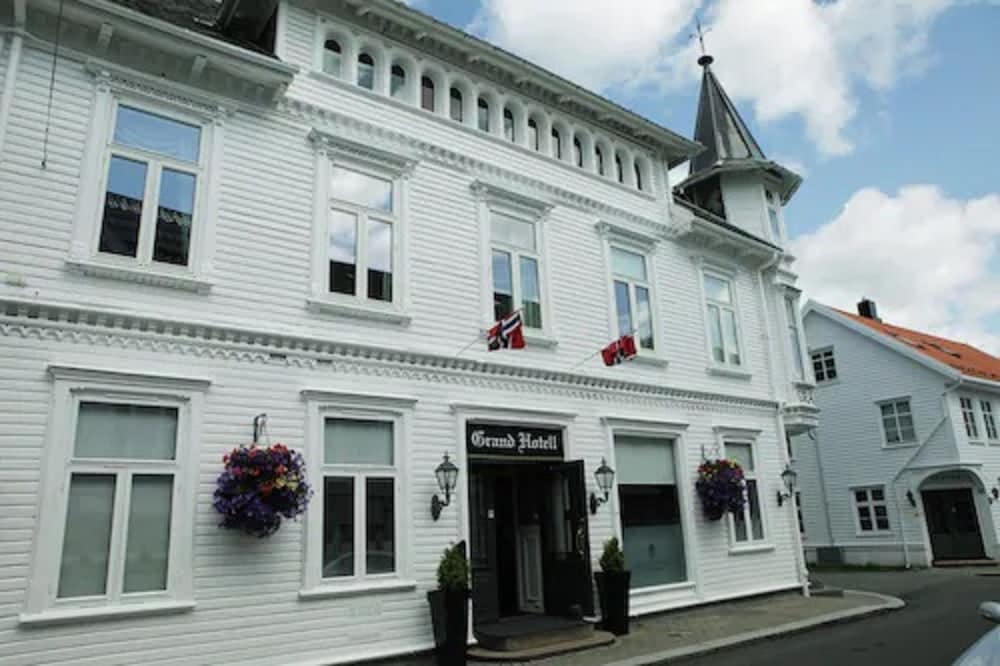 Grand Hotel Flekkefjord 52/58