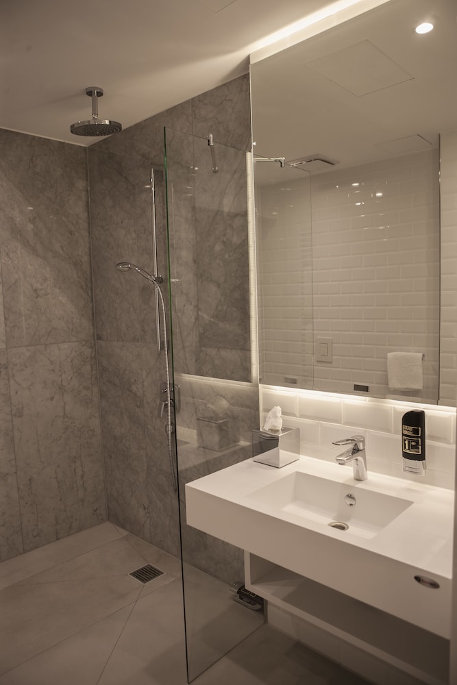 H24 Hotel Berlin Lichtenberg 18/59