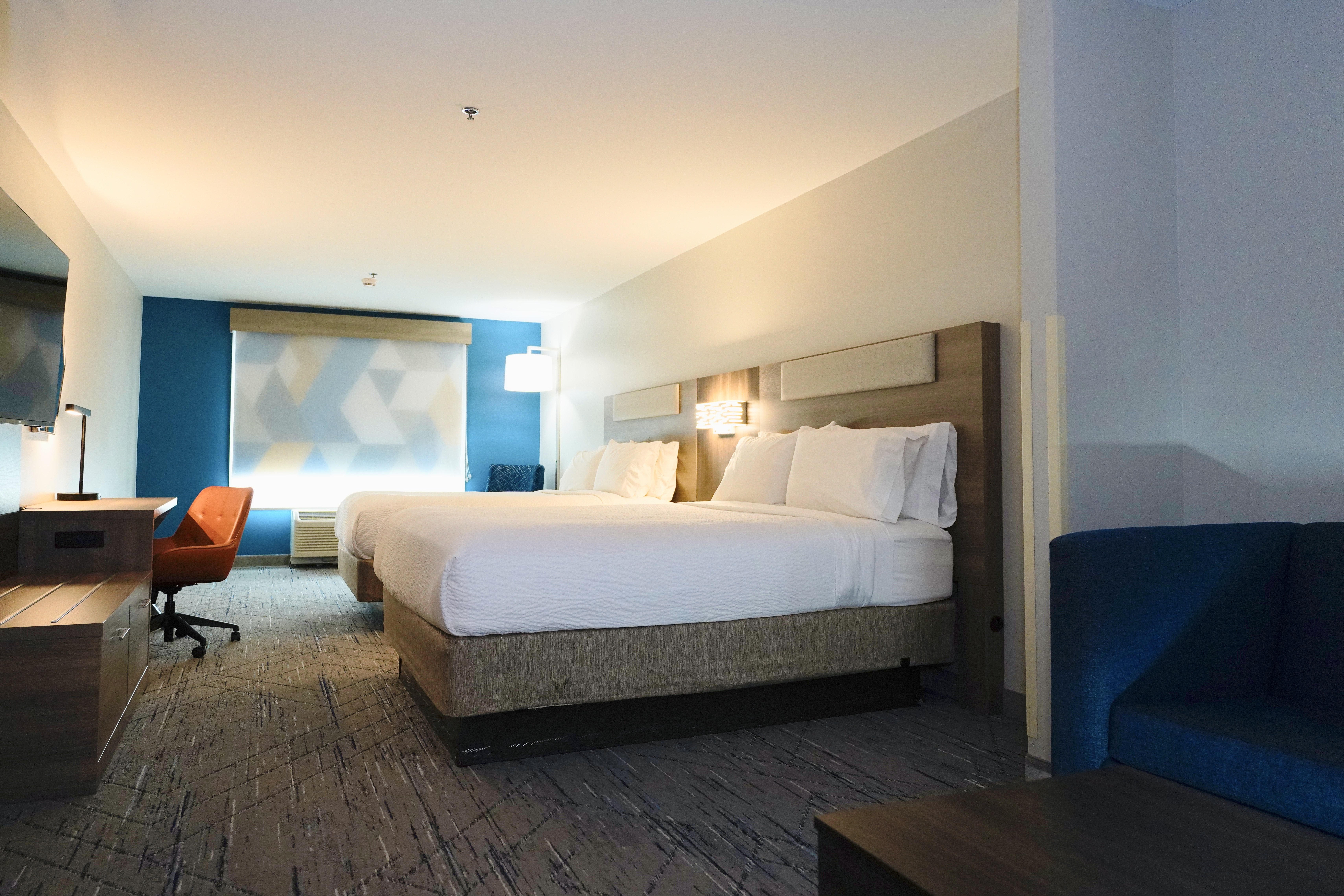 Holiday Inn Express Hotel Suites Smithfield Selma I 95 28/56