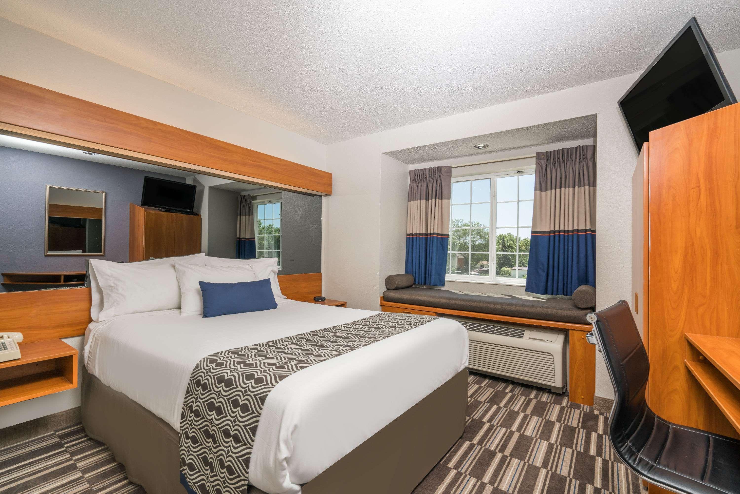 Microtel Inn & Suites by Wyndham Springfield, MN 4/16
