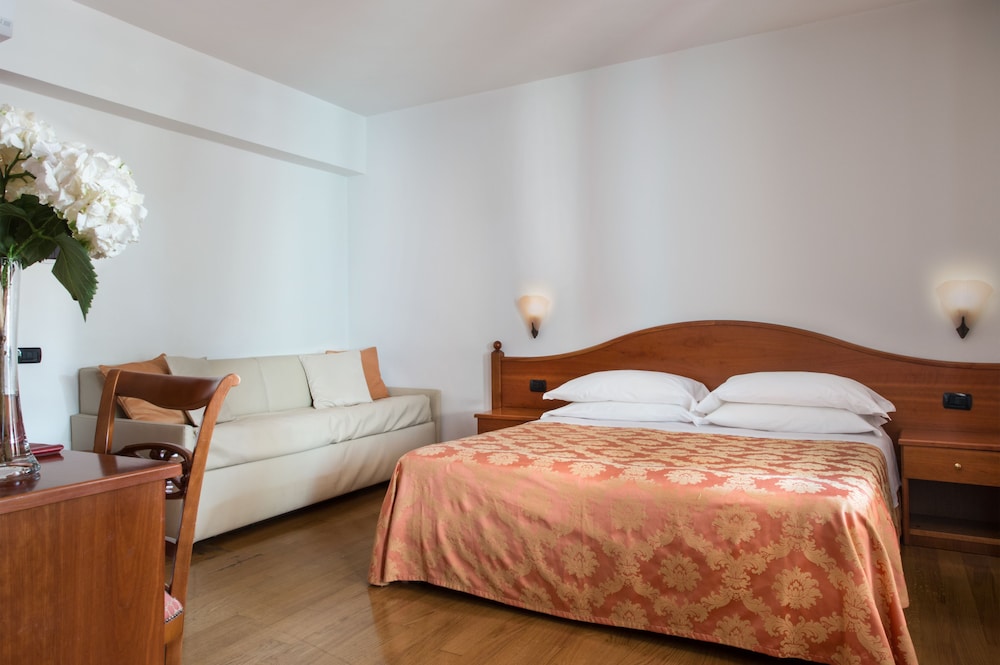 Hotel La Villetta 12/65