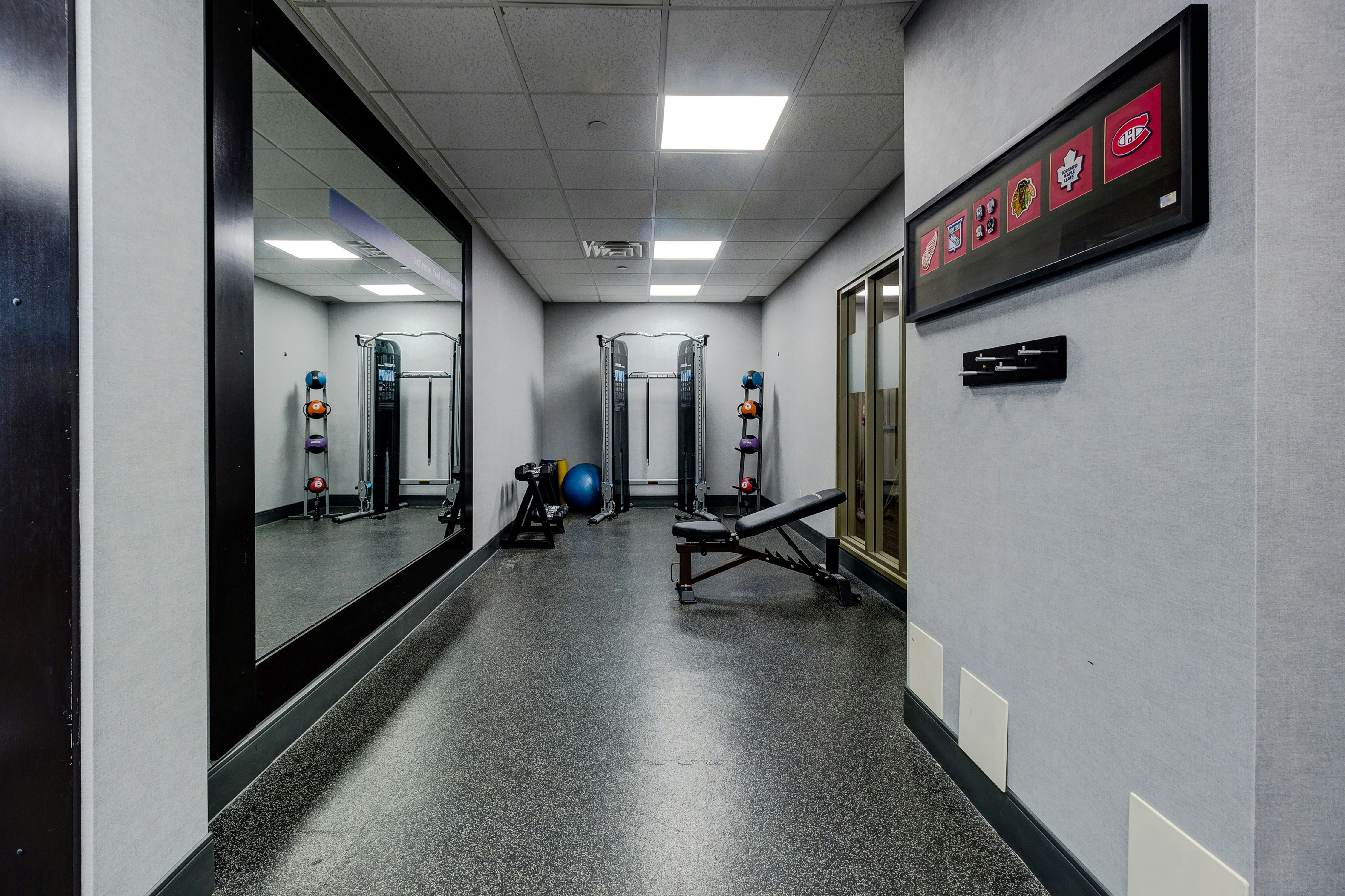 Hampton Inn Suites By Hilton Brantford 35/41