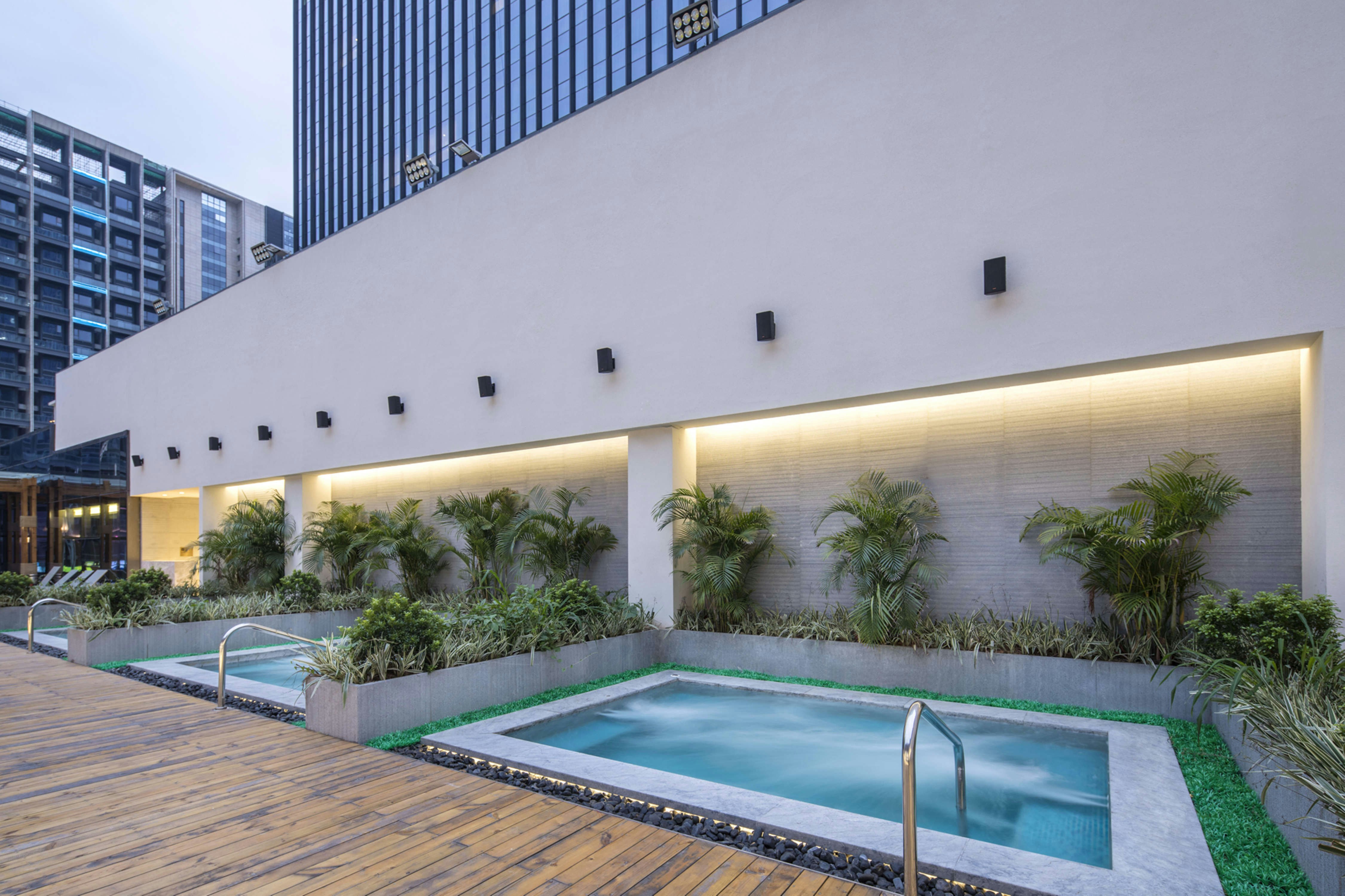 Doubletree By Hilton Shenzhen Longhua 26/76