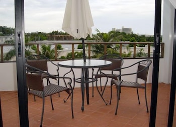 Baan Suay Hotel 34/40