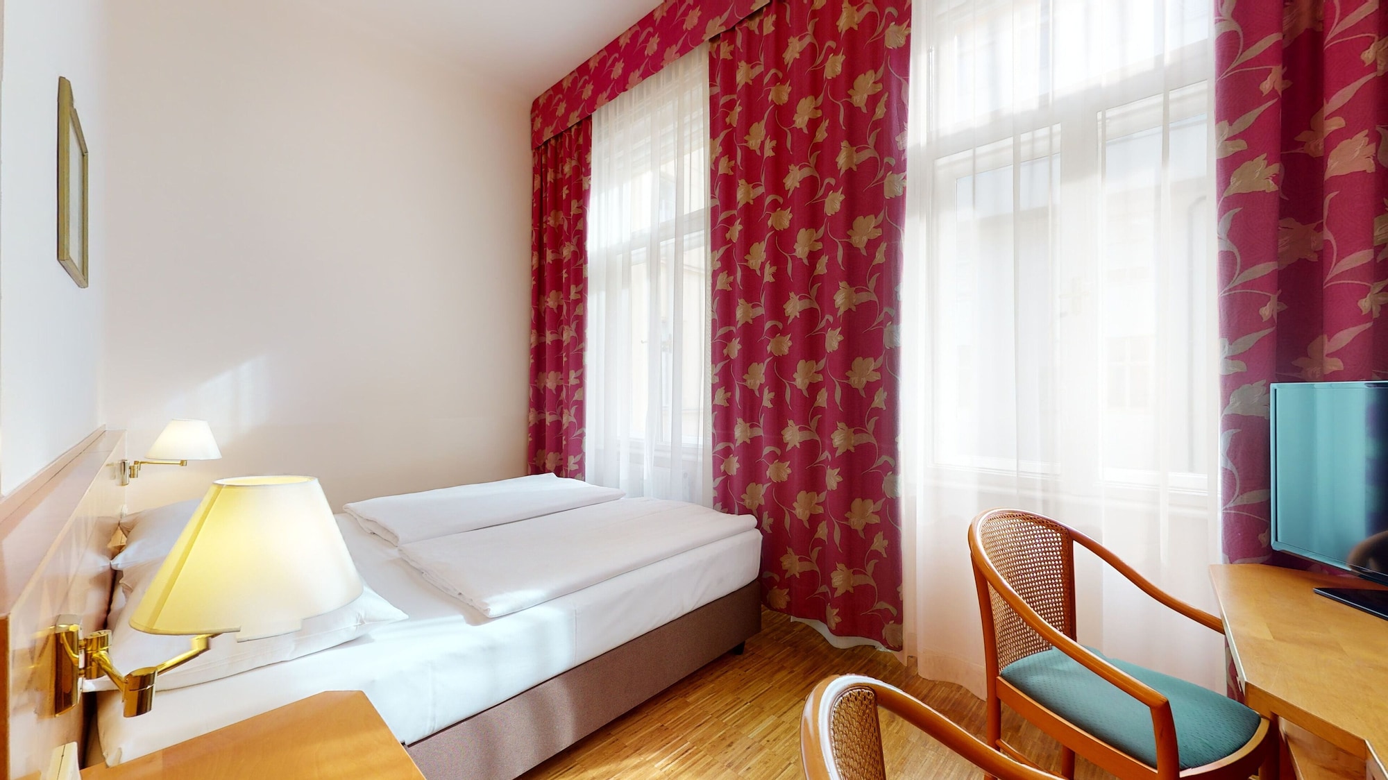 BASIC, DOUBLE BED