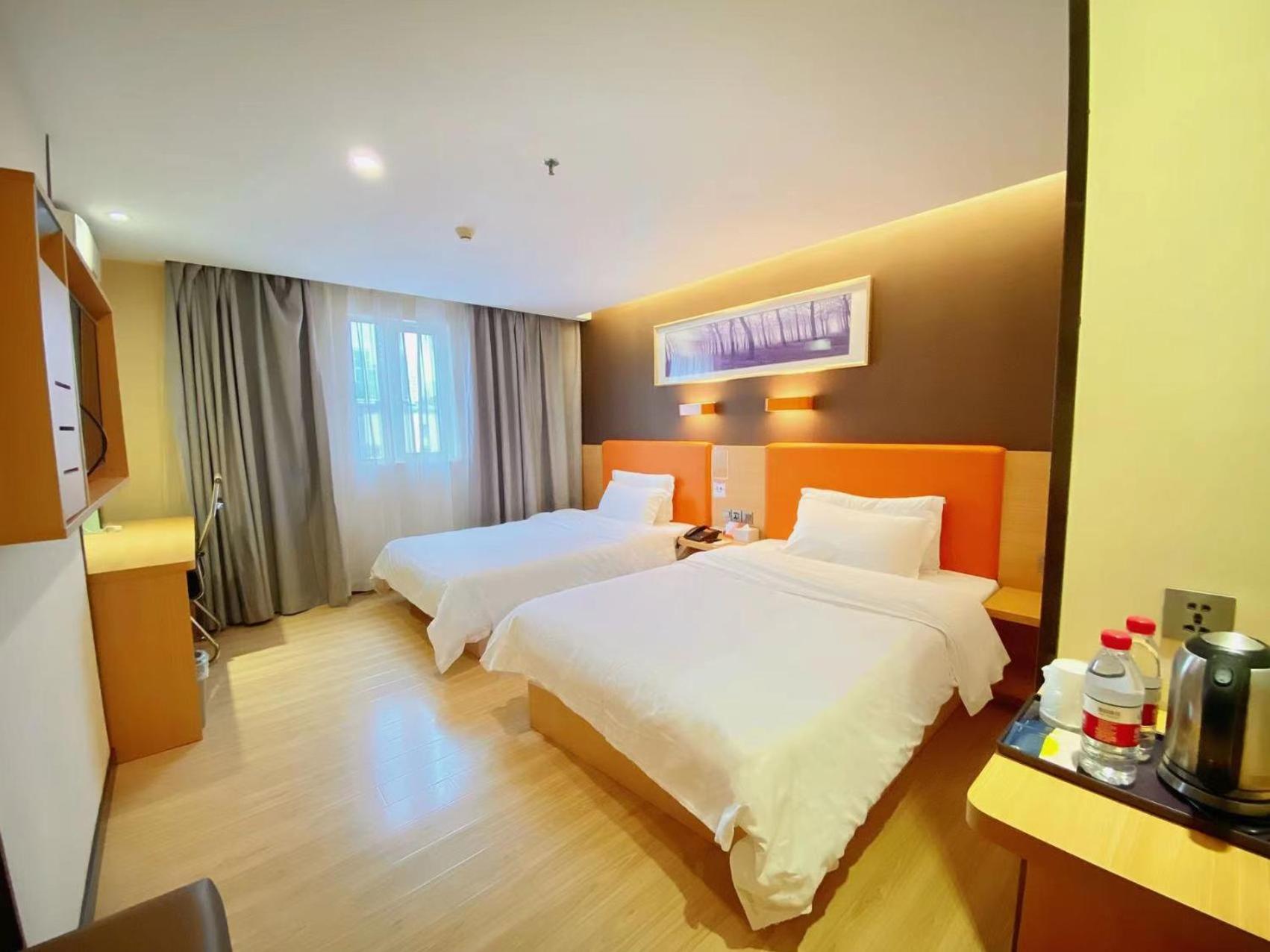 7 Days Inn (Guangzhou Chenjiaci Metro Station) 9/22