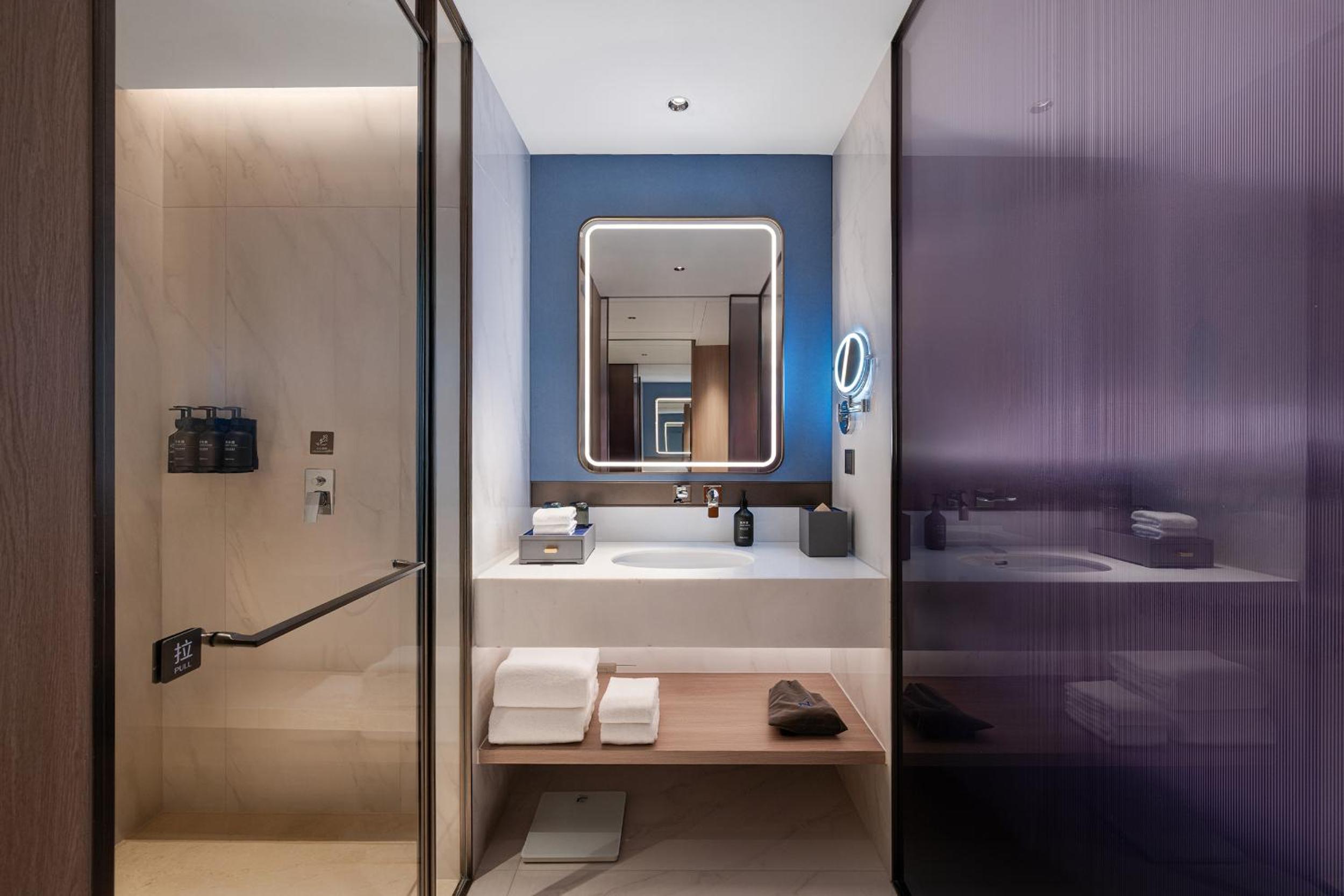 غرفة ديلوكس بسريرين مزدوجين، Novotel Zhoushan Luting 5/5