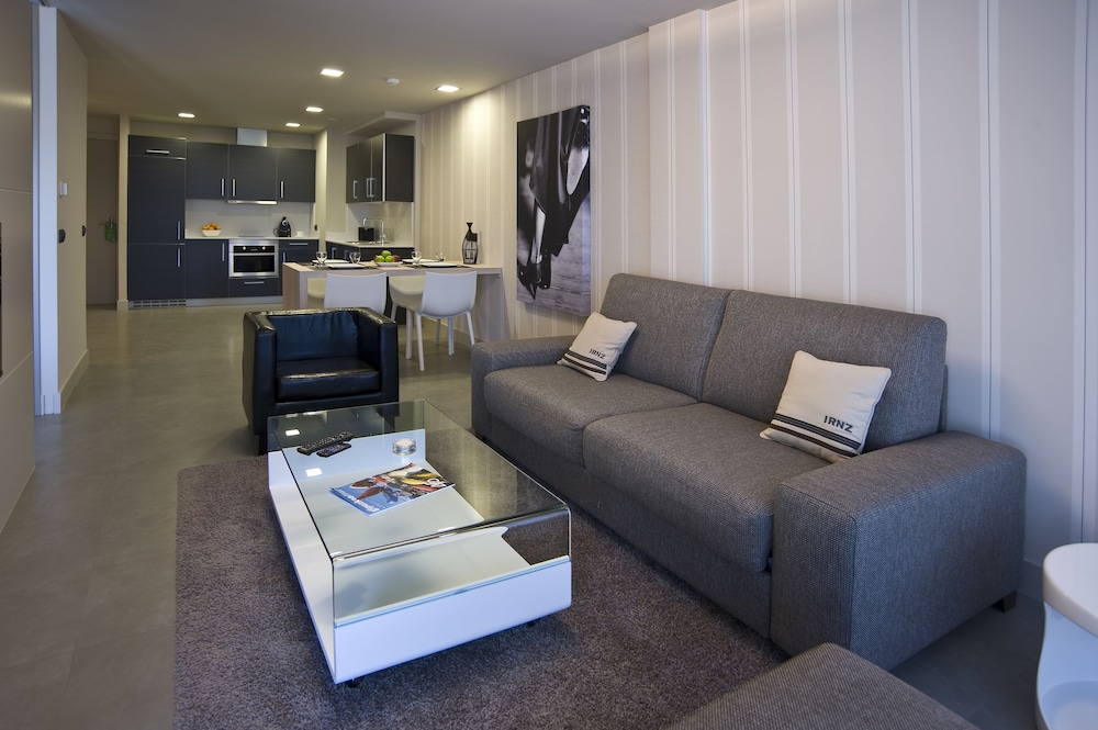 Irenaz Resort Hotel Apartamentos 40/69