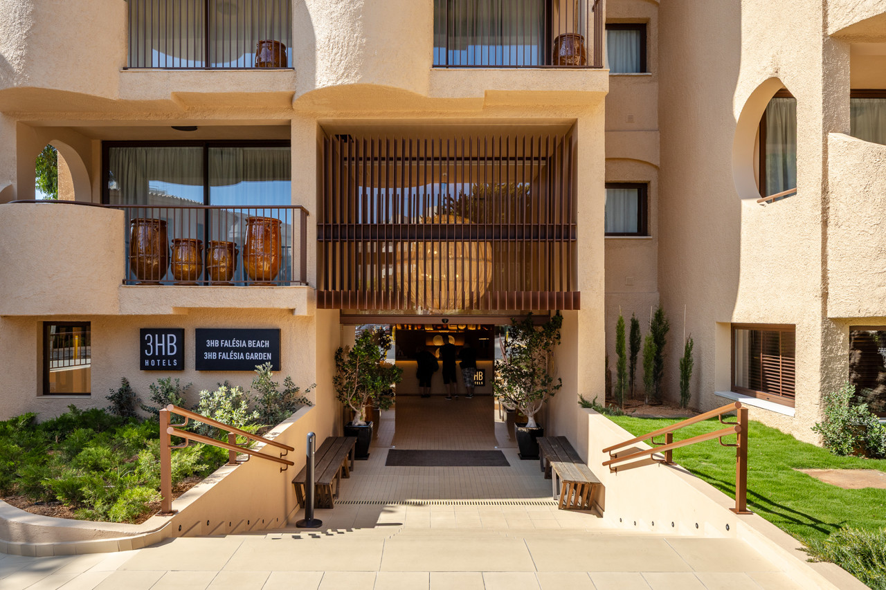 3HB Falesia Beach photo3