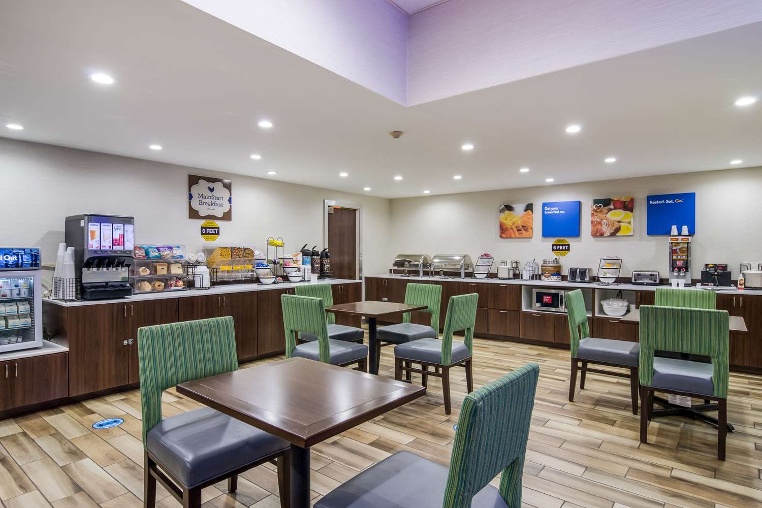 restaurant cafeteria