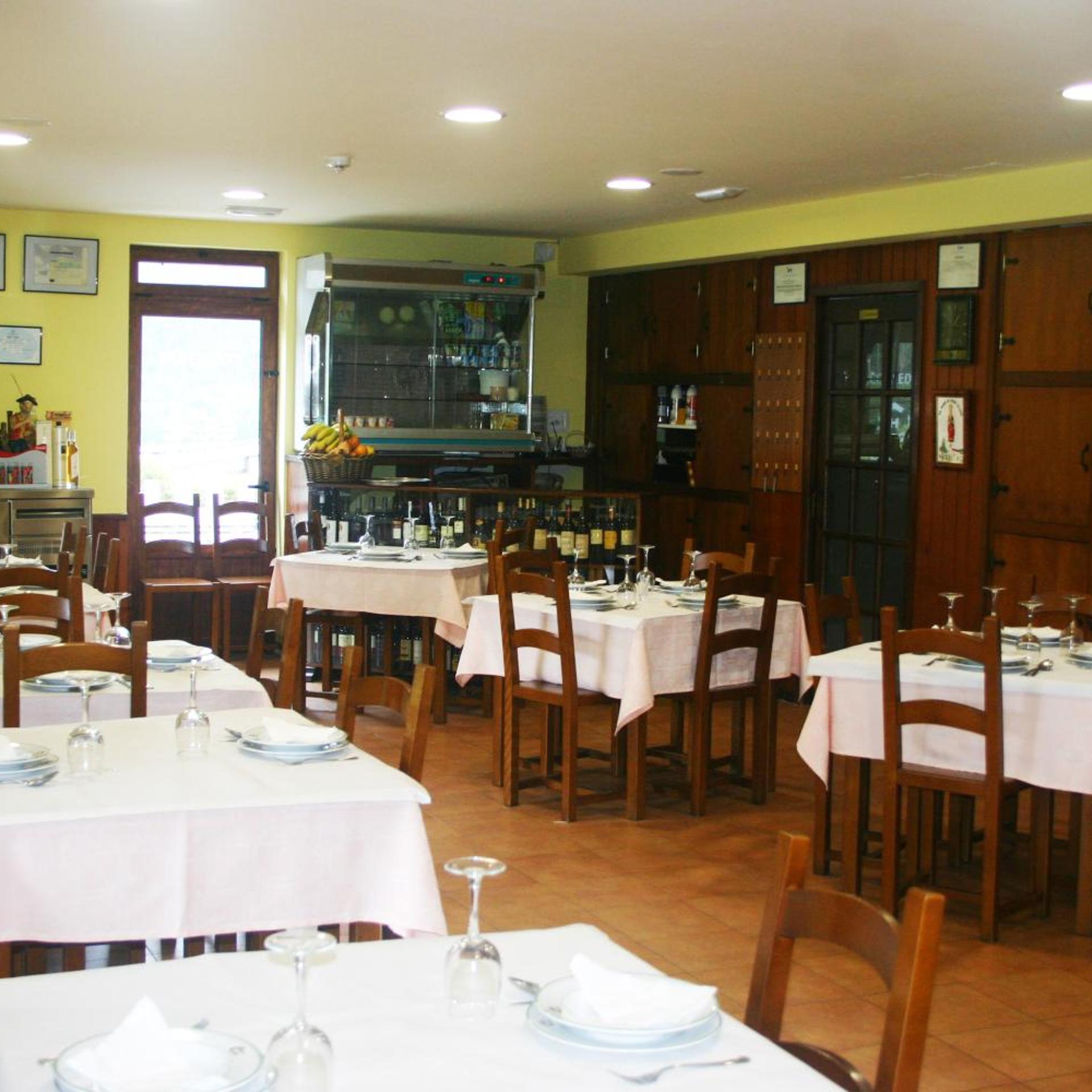 Hotel Restaurante Canero 21/37