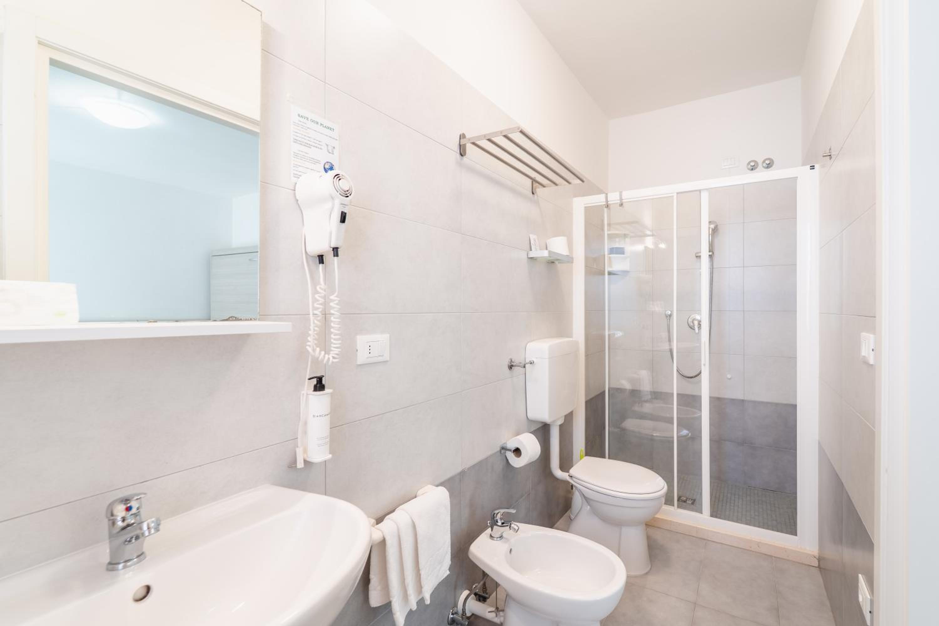 Anny Hotel 50/53
