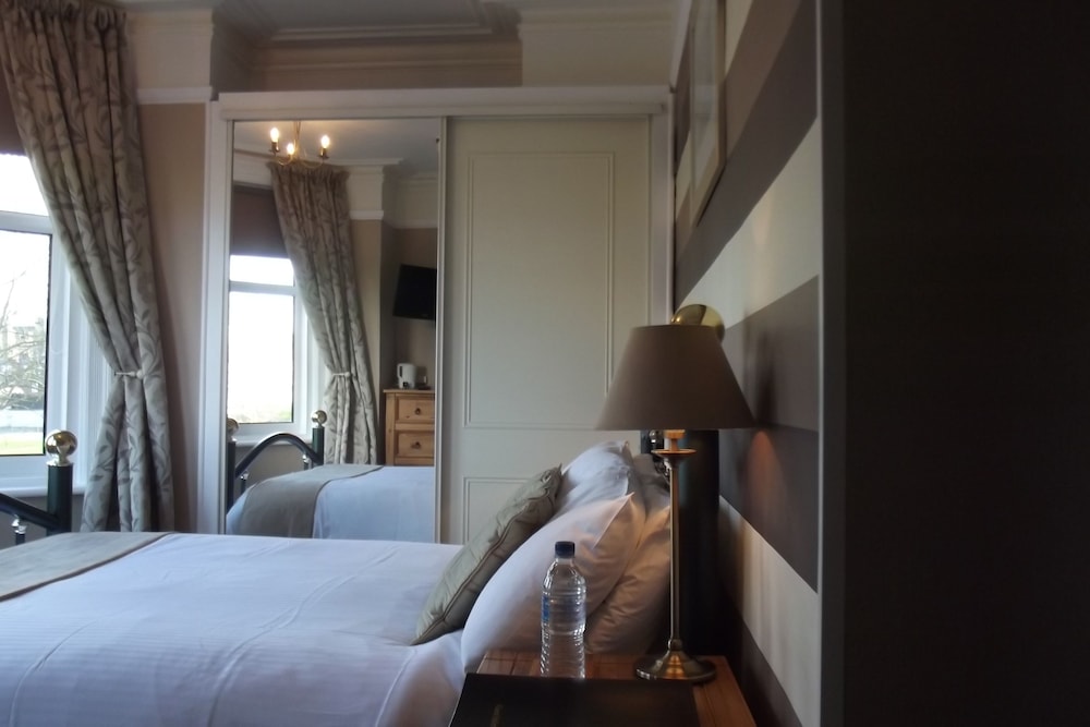 Beaumont House 15/50