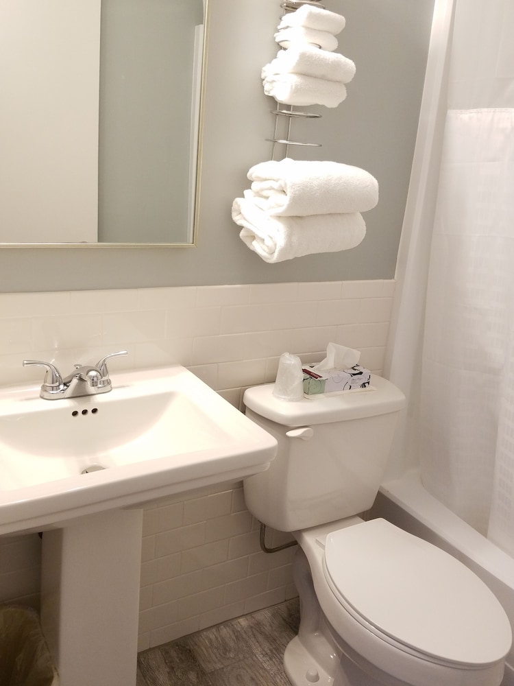 Hampton Village Resort 19/54