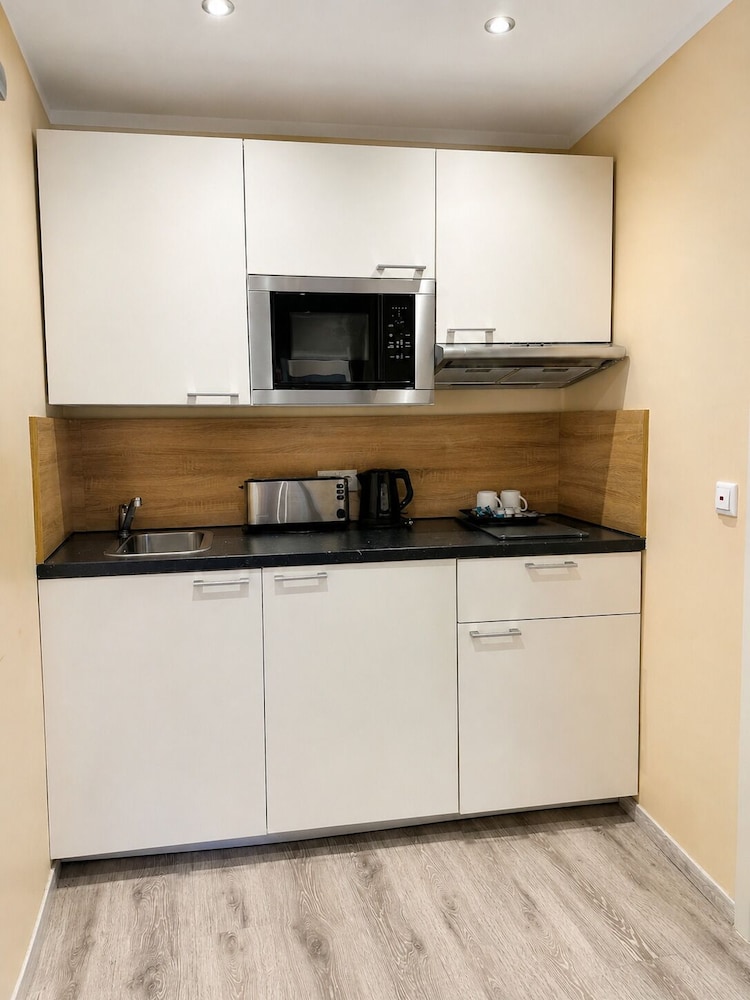 Hotel Select Suites & Aparts 8/50