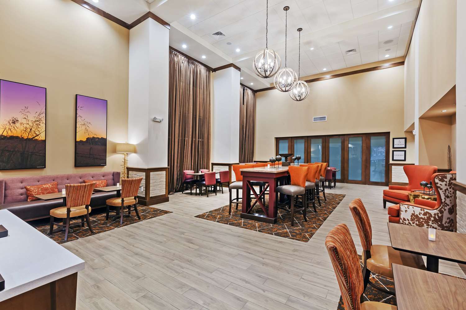 restaurant cafeteria