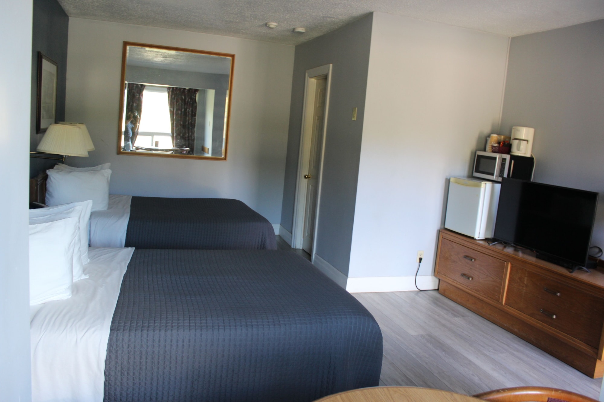 غرفة قياسية بسريرين مزدوجين، Bancroft Inn and Suites 3/8