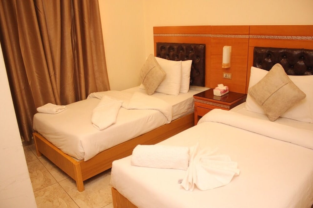 Jewheret Alswefiah Hotel Suites 23/45