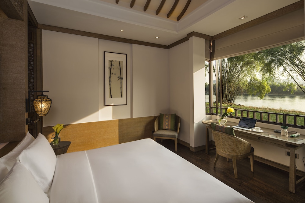 Banyan Tree Yangshuo 12/50