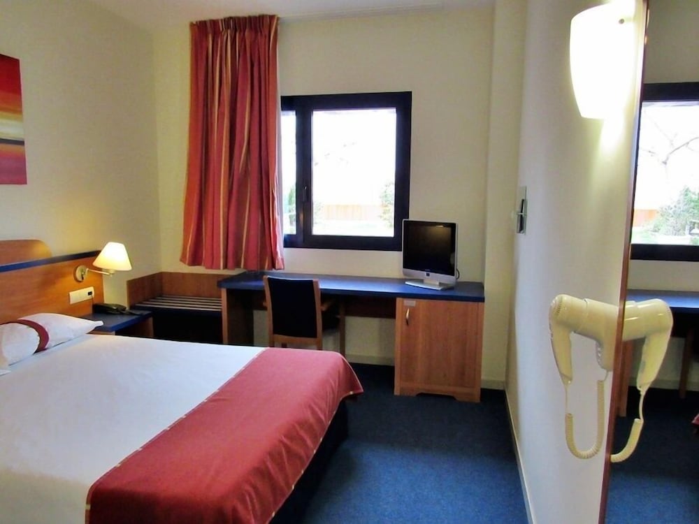 Holiday Inn Express Onda 10/49