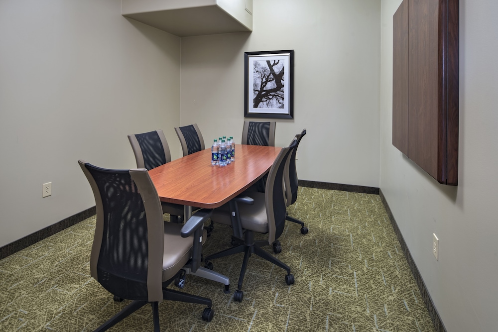 Staybridge Suites Austin Northwest 46/50
